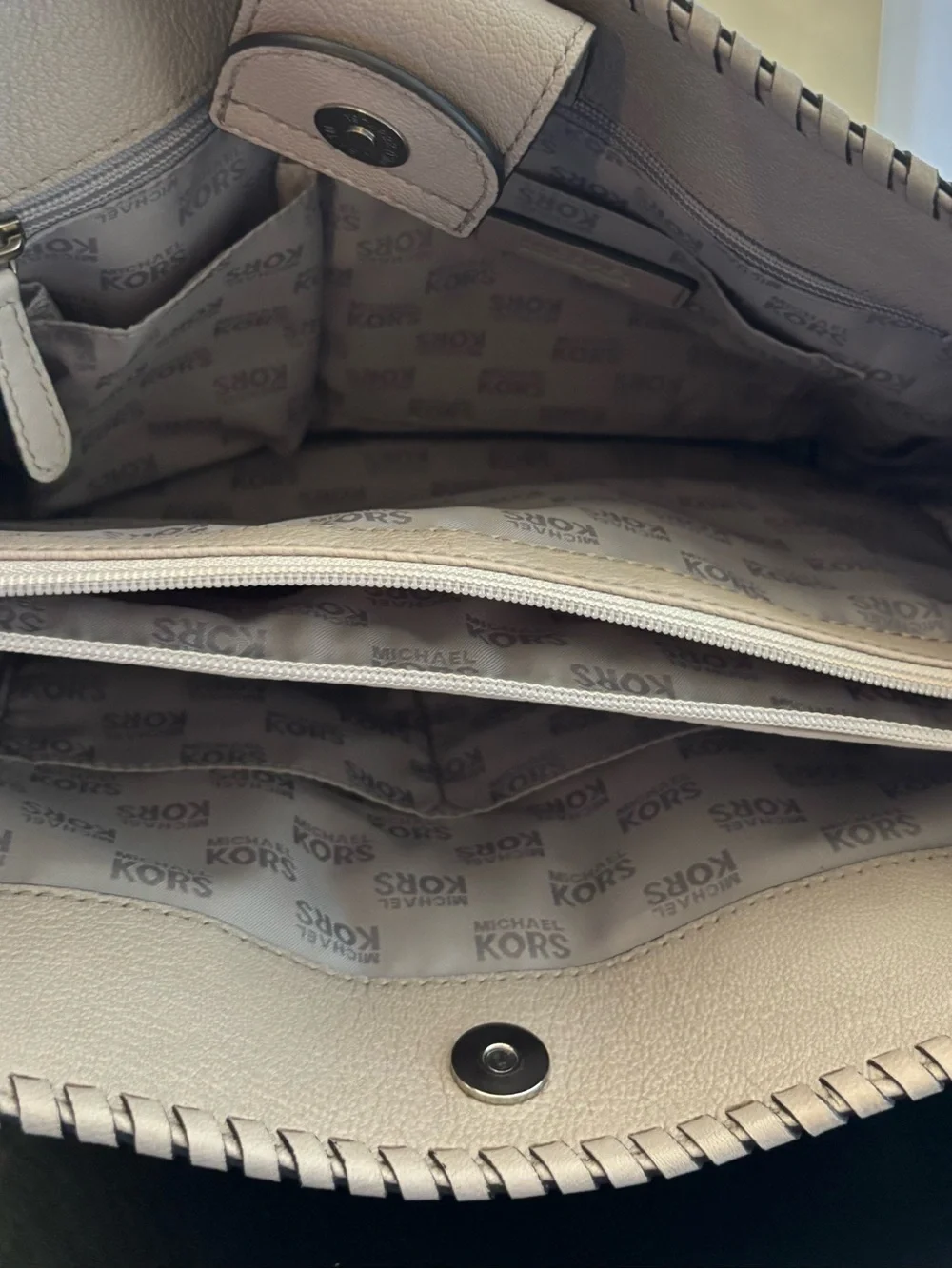 Michael Kors Whipped Hamilton Large EW Tote Color Cement